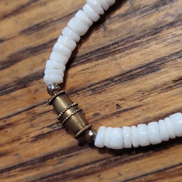 Vintage Heishi Neclace - Picture 5 of 5